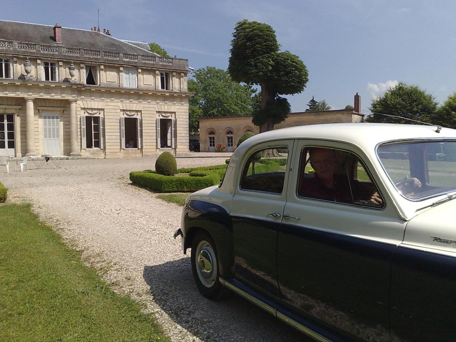 Le Château de BRESSEY&son Orangerie Exterior foto